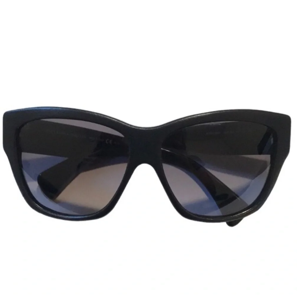 Alexander McQueen Black Leather Wayfarer Sunglasses Grey Lens w/ Case